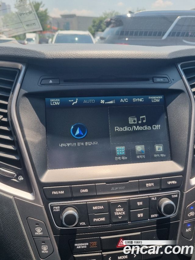 Hyundai Santafe 2016 — photo 16