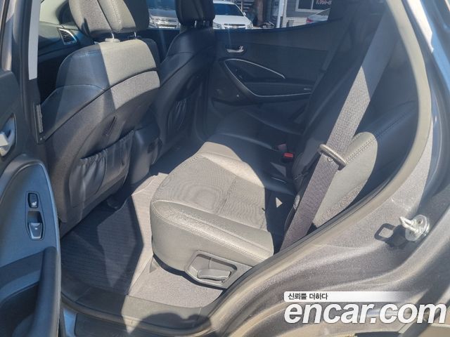 Hyundai Santafe 2016 — photo 17
