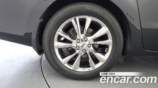 Kia Canival 2020 — photo 5