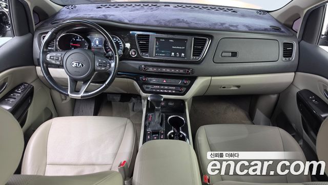 Kia Canival 2020 — photo 10