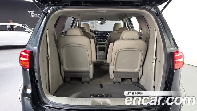 Kia Canival 2020 — photo 26