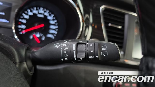 Kia Canival 2020 — photo 29