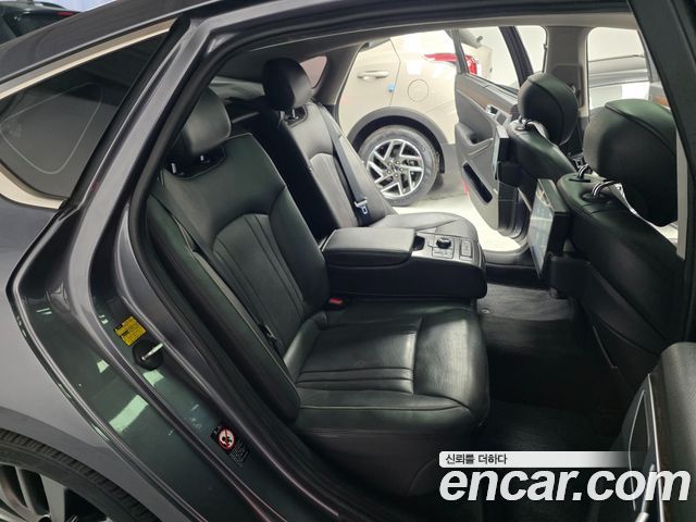 Hyundai Genesis 2014 — photo 12