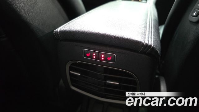 Lincoln MKZ 2015 — photo 18