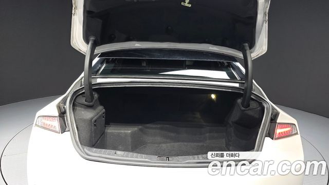 Lincoln MKZ 2015 — photo 20