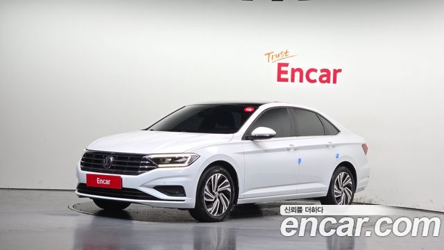 Volkswagen Jetta 2021 — photo 1