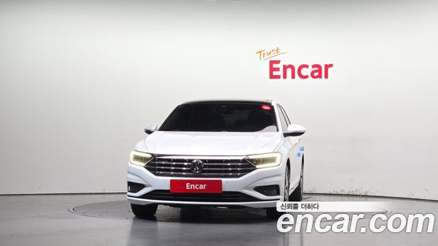 Volkswagen Jetta 2021 — photo 3