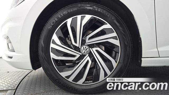 Volkswagen Jetta 2021 — photo 5