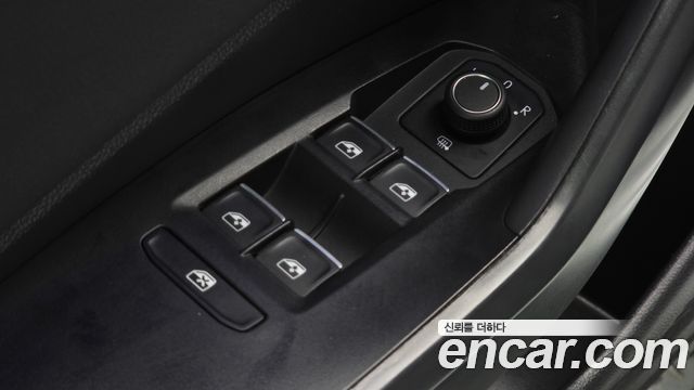 Volkswagen Jetta 2021 — photo 29