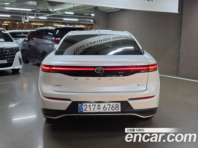 Toyota Crown 2025 — photo 4