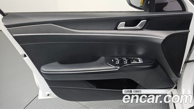 Kia K5 2020 — photo 14