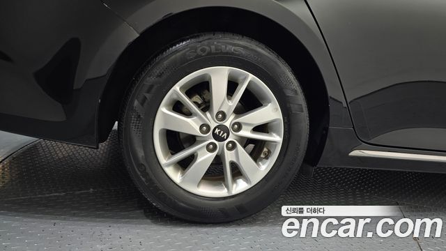 Kia K5 2016 — photo 5