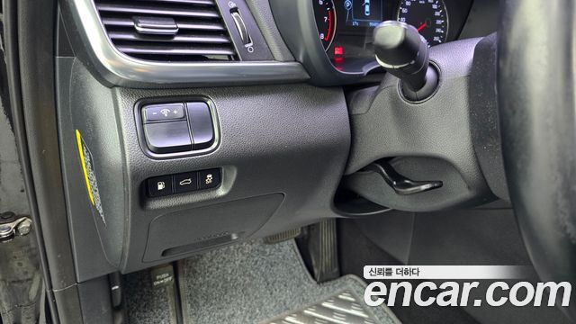 Kia K5 2016 — photo 23
