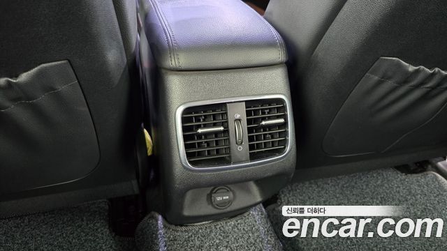 Kia K5 2016 — photo 25