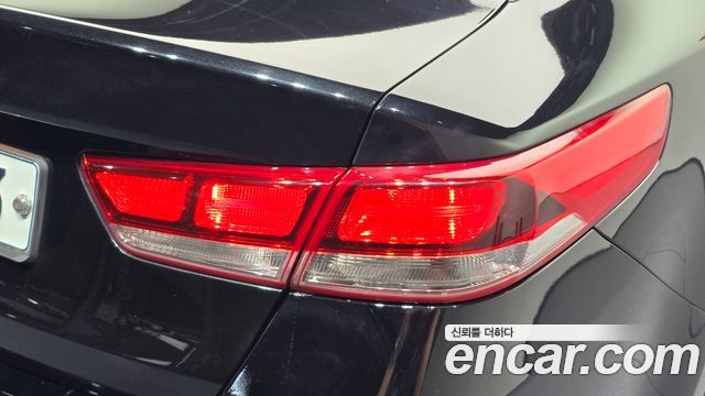 Kia K5 2016 — photo 9