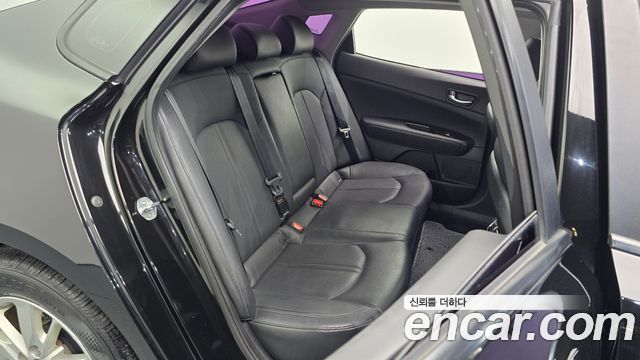 Kia K5 2016 — photo 16