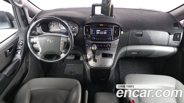 Hyundai Starex 2019 — photo 10