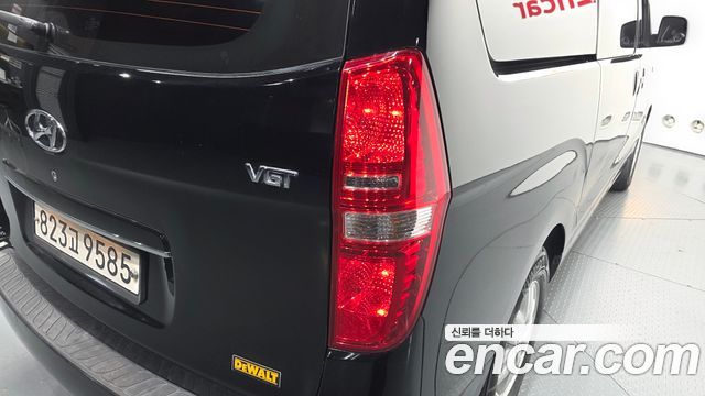 Hyundai Starex 2019 — photo 9