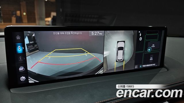 Genesis GV70 2023 — photo 21