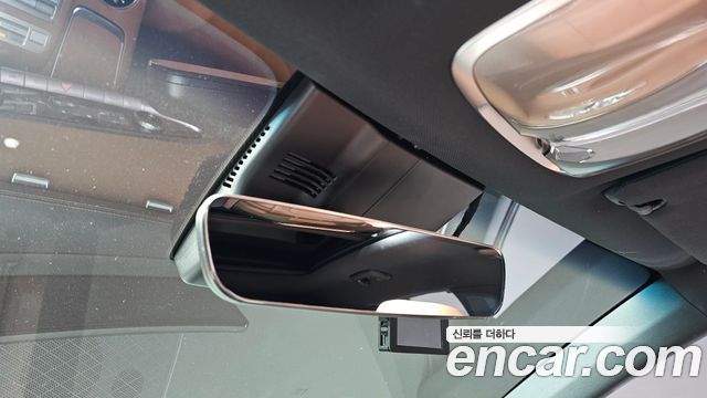 Genesis GV70 2023 — photo 26
