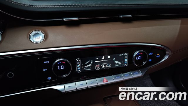 Genesis GV70 2023 — photo 27