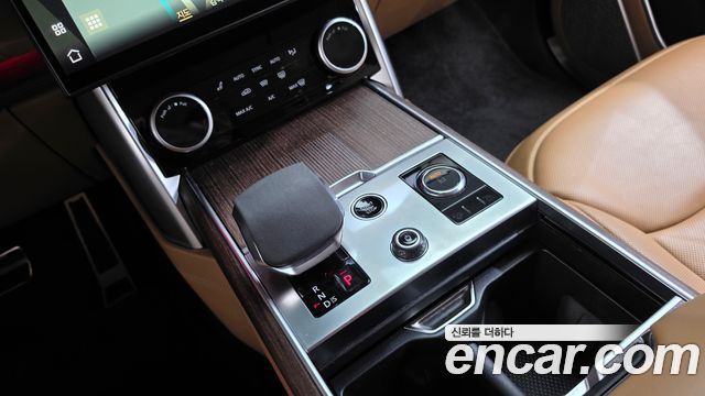 Land Rover Range Rover 2023 — photo 9