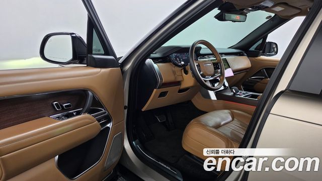 Land Rover Range Rover 2023 — photo 10