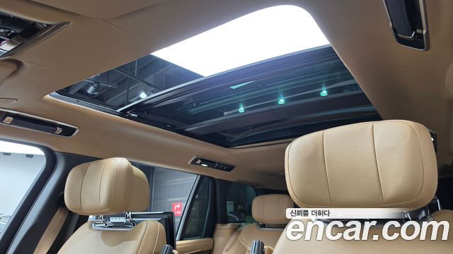 Land Rover Range Rover 2023 — photo 20