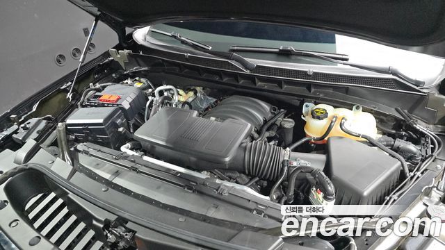 Cadillac Escalade 2025 — photo 6