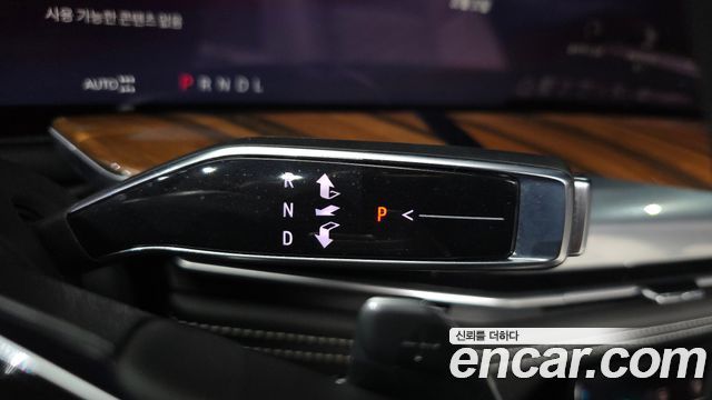 Cadillac Escalade 2025 — photo 12