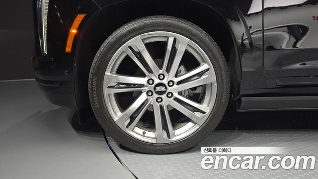 Cadillac Escalade 2025 — photo 13
