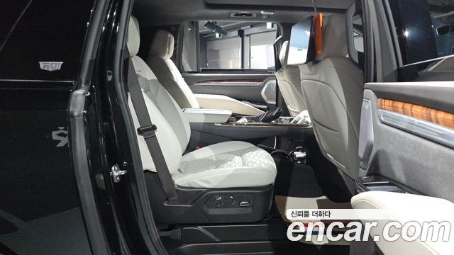 Cadillac Escalade 2025 — photo 17