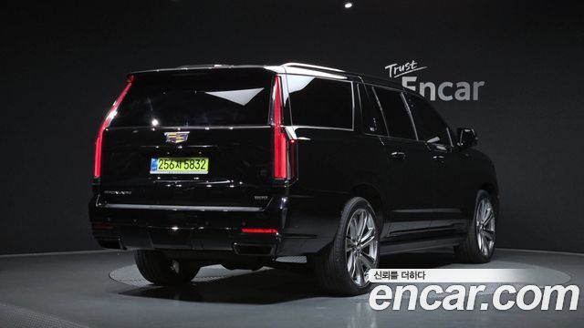 Cadillac Escalade 2025 — photo 8