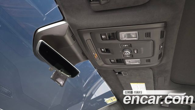 Cadillac Escalade 2025 — photo 29