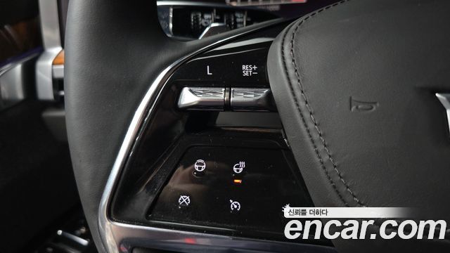 Cadillac Escalade 2025 — photo 33