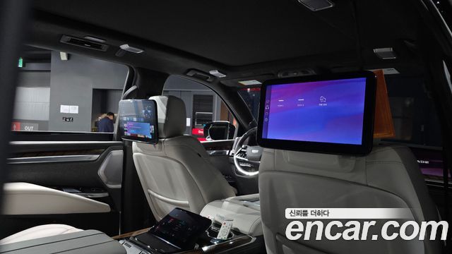 Cadillac Escalade 2025 — photo 35