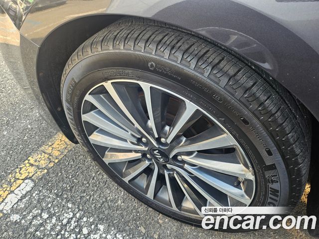 Kia K7 2018 — photo 5