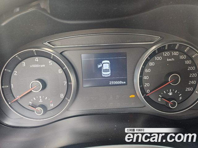 Kia K7 2018 — photo 8