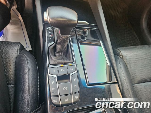 Kia K7 2018 — photo 9