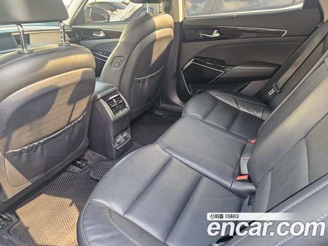 Kia K7 2018 — photo 10