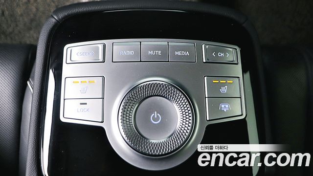 Genesis G80 2021 — photo 13