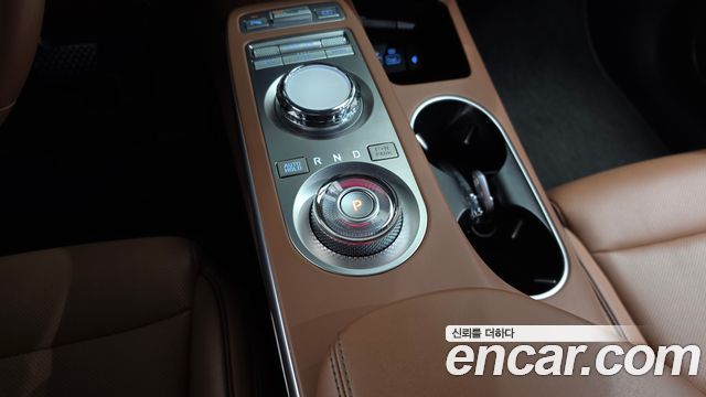 Genesis GV70 2021 — photo 12