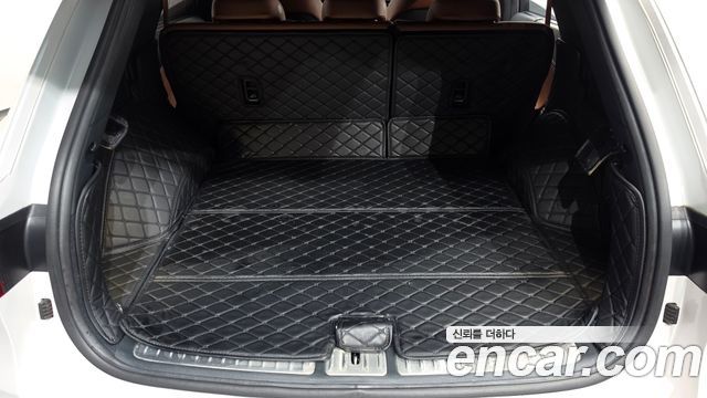 Genesis GV70 2021 — photo 24