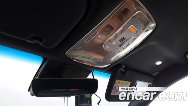 Genesis GV70 2021 — photo 25