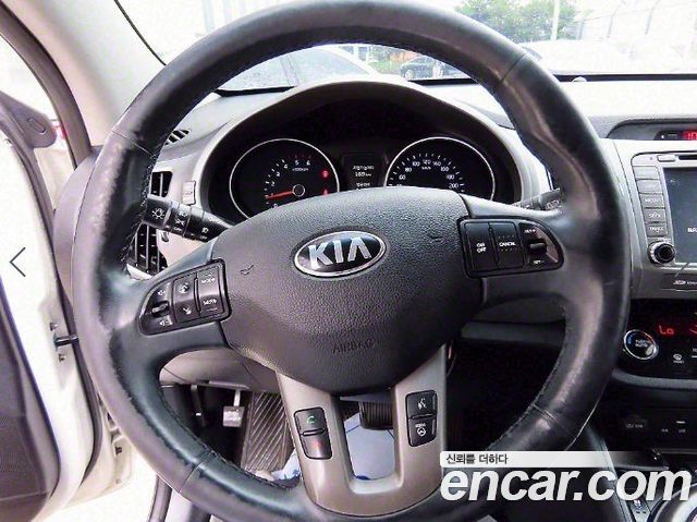 Kia Sportage 2015 — photo 8