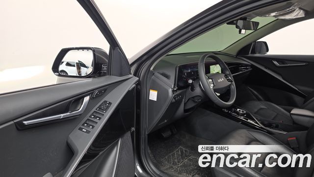 Kia Niro 2023 — photo 10