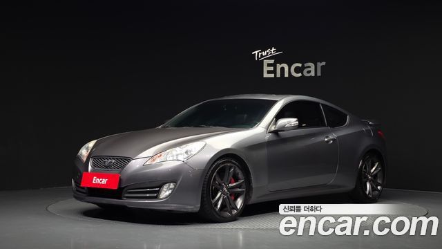 Hyundai Genesis 2010 — photo 1
