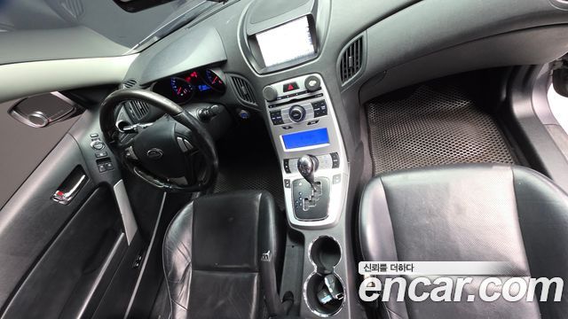 Hyundai Genesis 2010 — photo 10