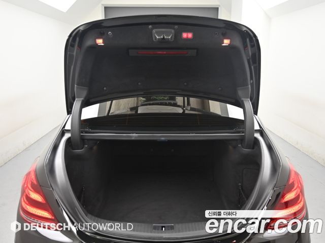 Mercedes-Benz S-Class 2019 — photo 19
