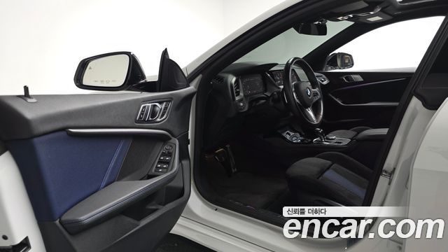 BMW 2-Series 2020 — photo 13